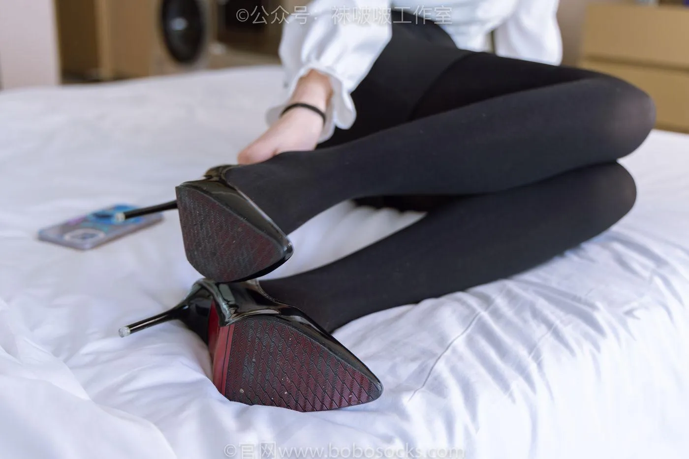 [BoBoSocks袜啵啵]NO.090 小甜豆-高跟鞋、厚黑丝 [140P]插图